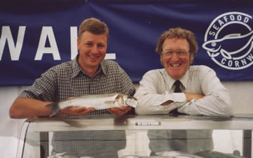 Andrew Pascoe and tagged bass